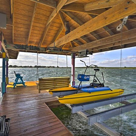 Waterfront Lake Placid Home With Dock And Fire Pit Екстериор снимка