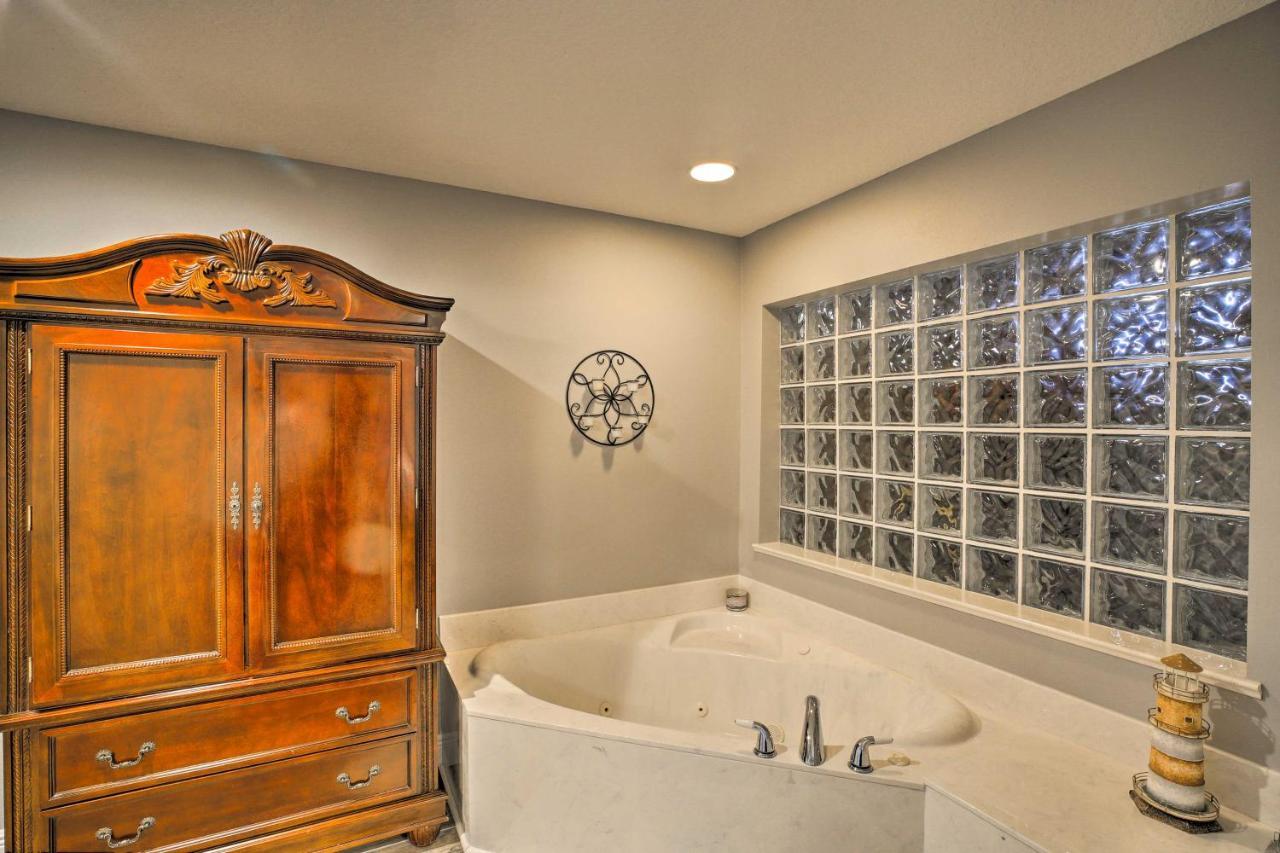 Waterfront Lake Placid Home With Dock And Fire Pit Екстериор снимка